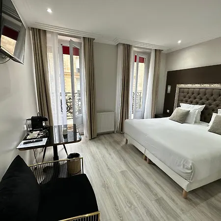 Hotel Riviera Renovated 3*