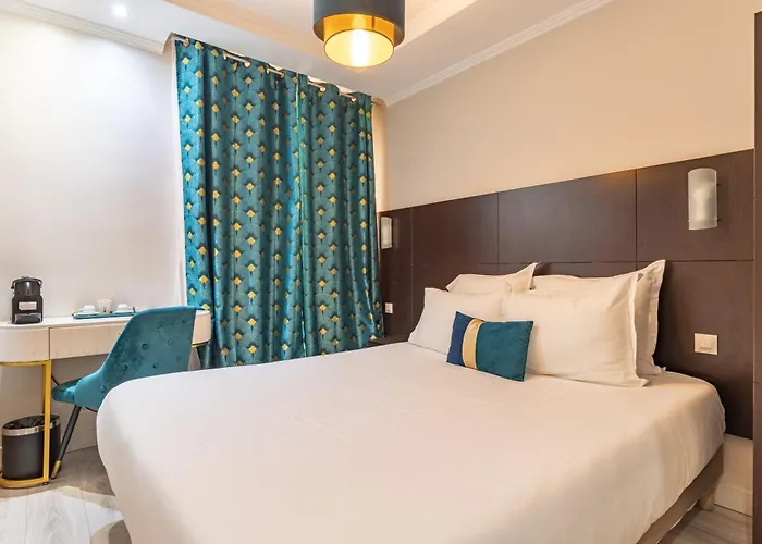 Otel Riviera Opera Cadet 3*