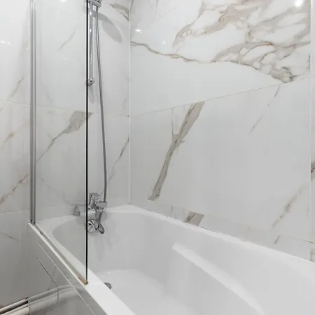 Riviera Opera Cadet Ξενοδοχείο 3*