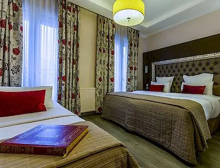 Riviera Opera Cadet 3*