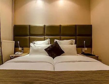 Ξενοδοχείο Riviera Opera Cadet 3*