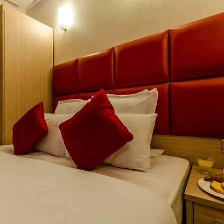 Riviera Opera Cadet 3* Παρίσι