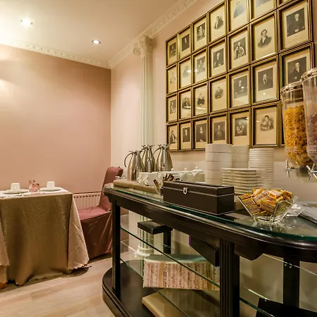 Riviera Opera Cadet 3*