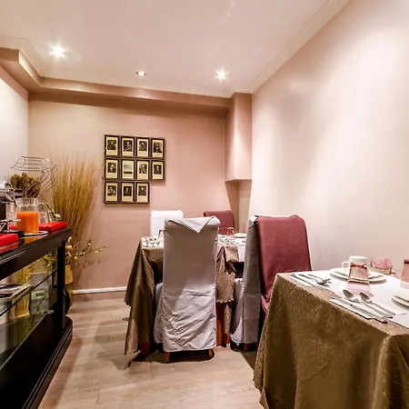 Riviera Opera Cadet Ξενοδοχείο