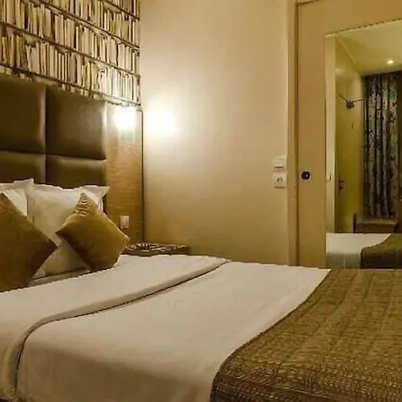 Hotel Riviera Renovated 3*