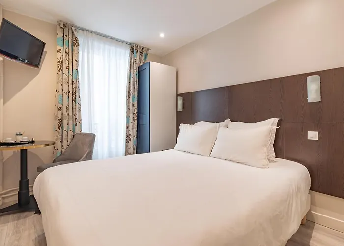 Riviera Opera Cadet 3*