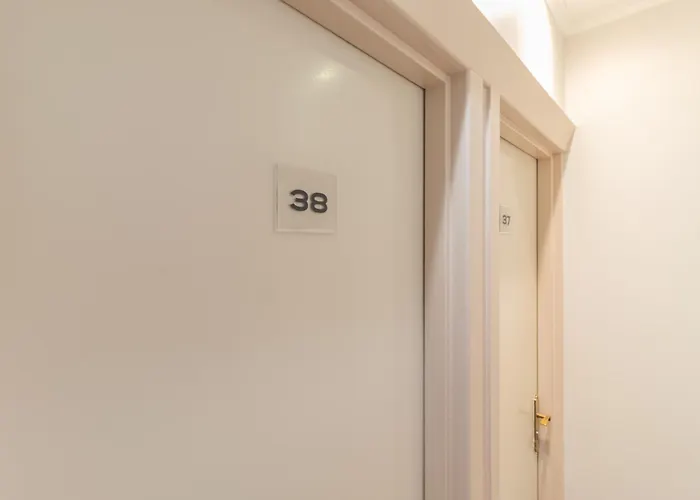 Отель Riviera Opera Cadet 3*