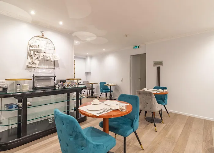 Riviera Opera Cadet 3*