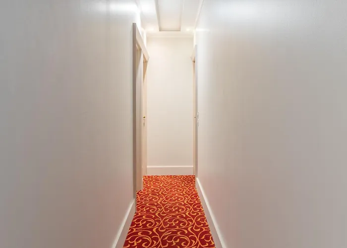 Отель Riviera Opera Cadet