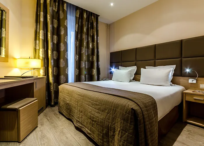 Отель Riviera Opera Cadet Париж