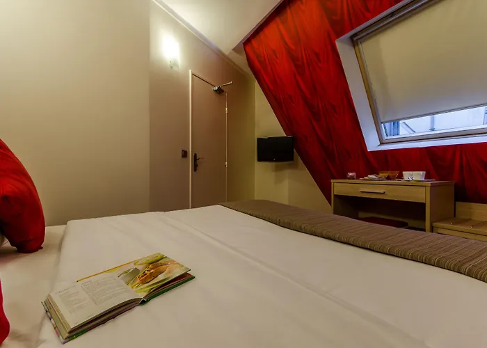 Отель Riviera Opera Cadet