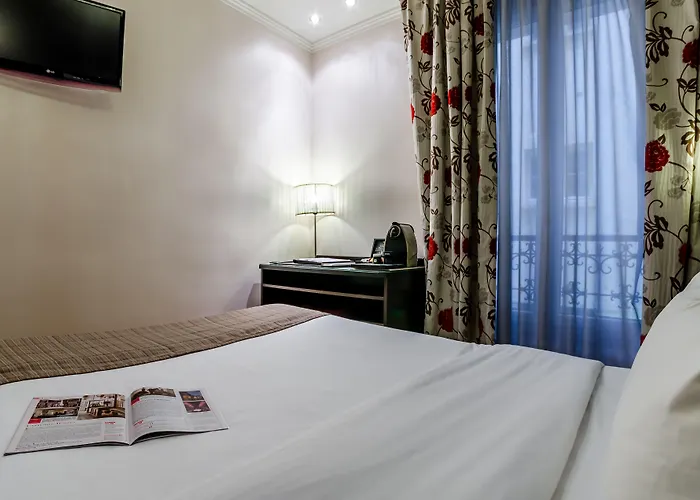 Отель Riviera Opera Cadet Париж