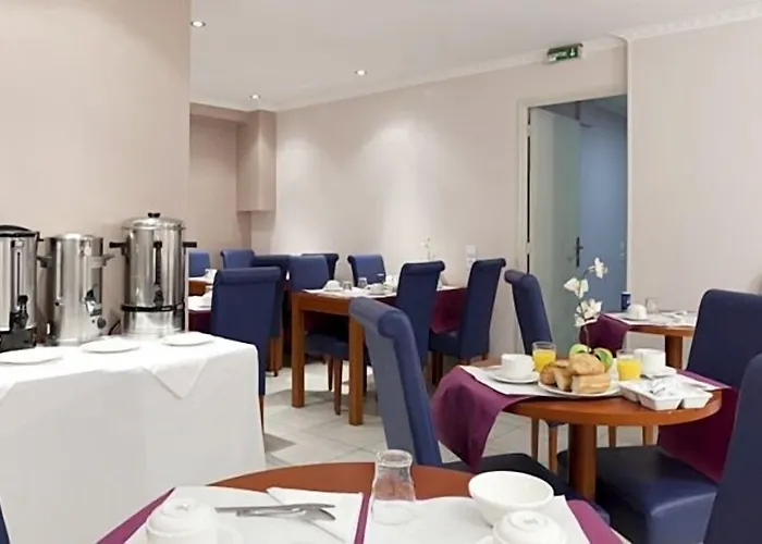 Отель Riviera Opera Cadet 3*