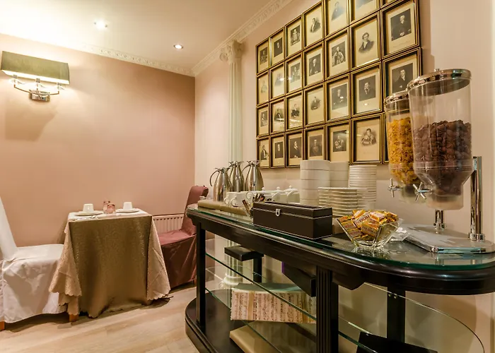 Riviera Renovated 3*