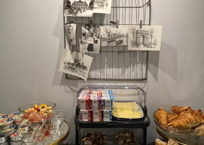 Riviera Opera Cadet Отель 3*