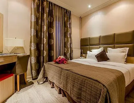 Riviera Opera Cadet Hotel Paris