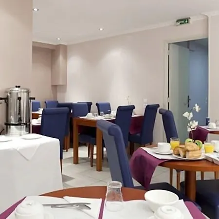 Hotel Riviera Opera Cadet 3*