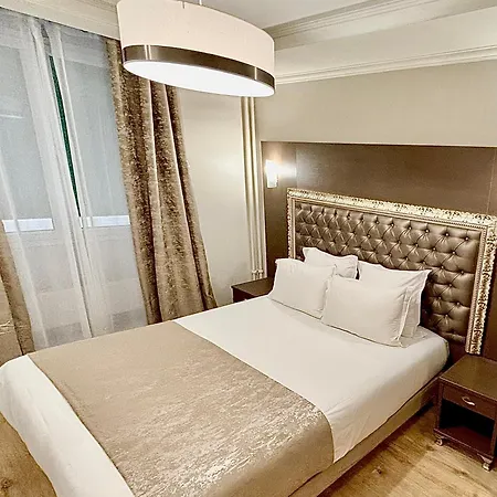 Hotel Riviera Opera Cadet 3*