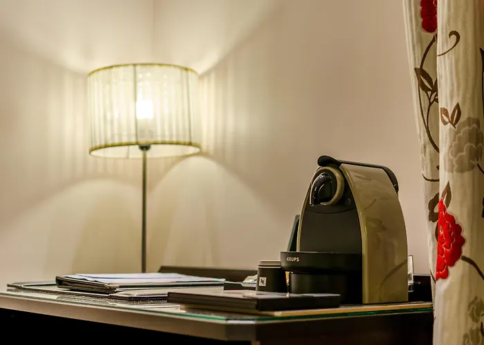 Riviera Opera Cadet Hotel