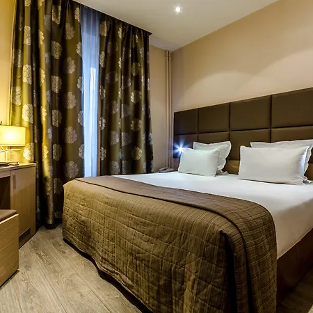 Riviera Renovated Отель