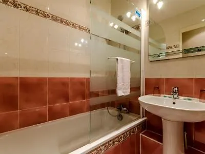 Riviera Renovated Отель 3*