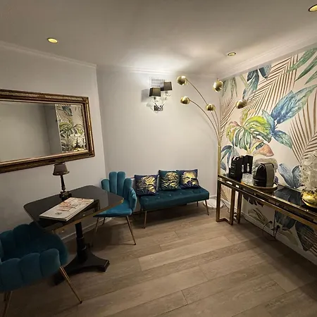 ホテル Riviera Opera Cadet